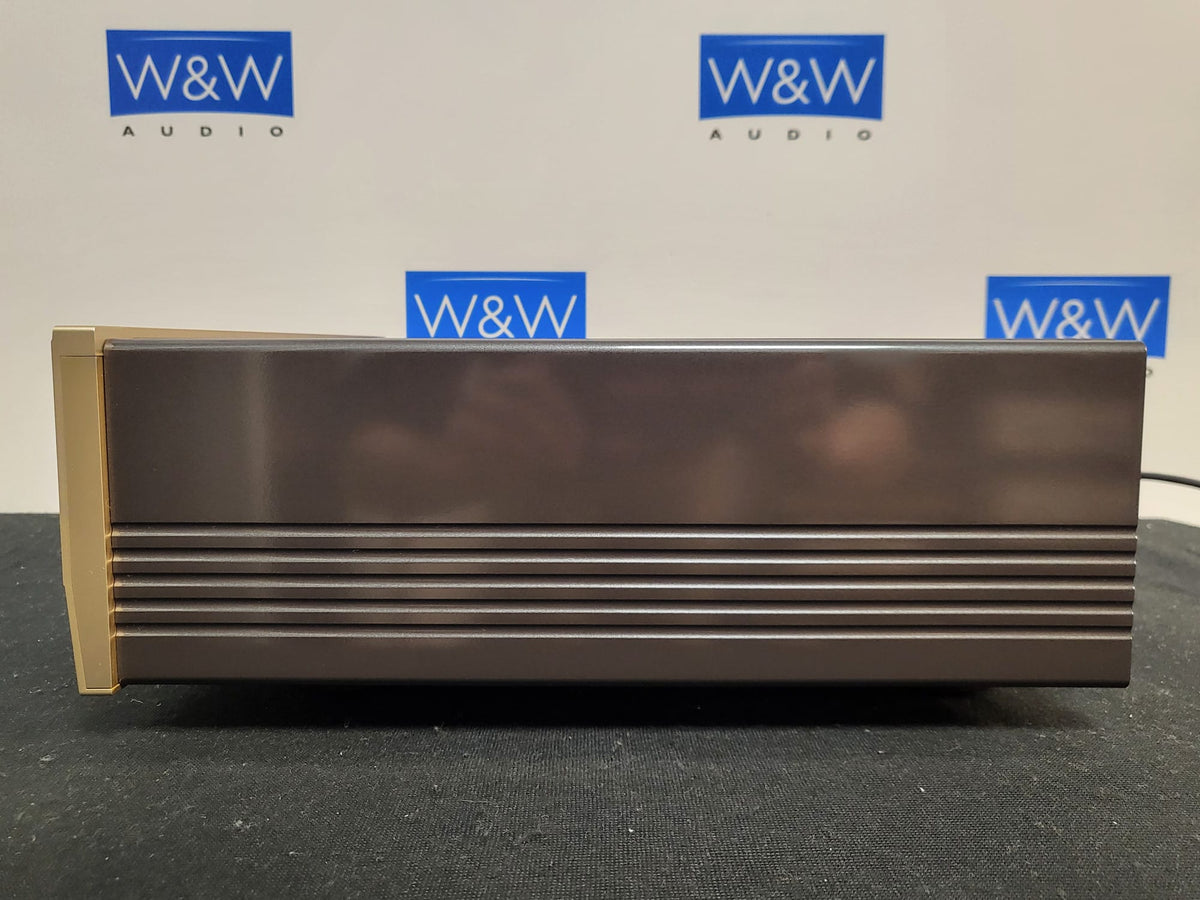 Accuphase C-2150