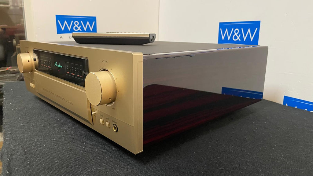 Accuphase C-2410