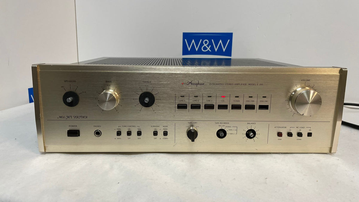 Accuphase E-205