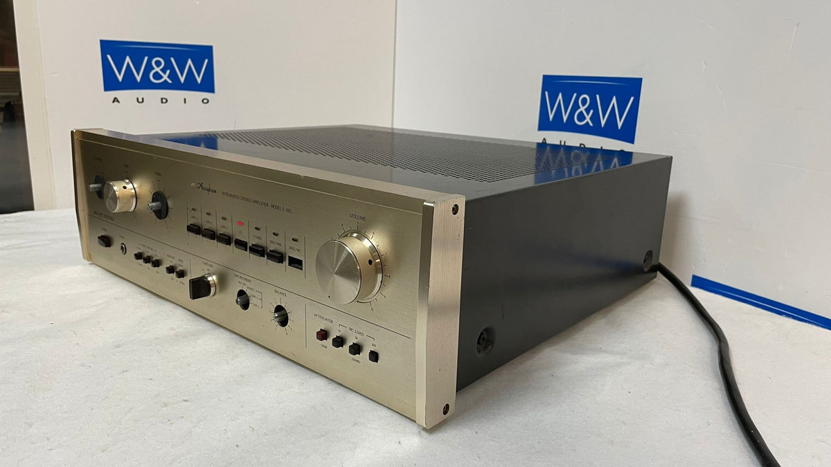 Accuphase E-205