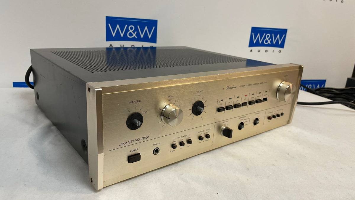 Accuphase E-205