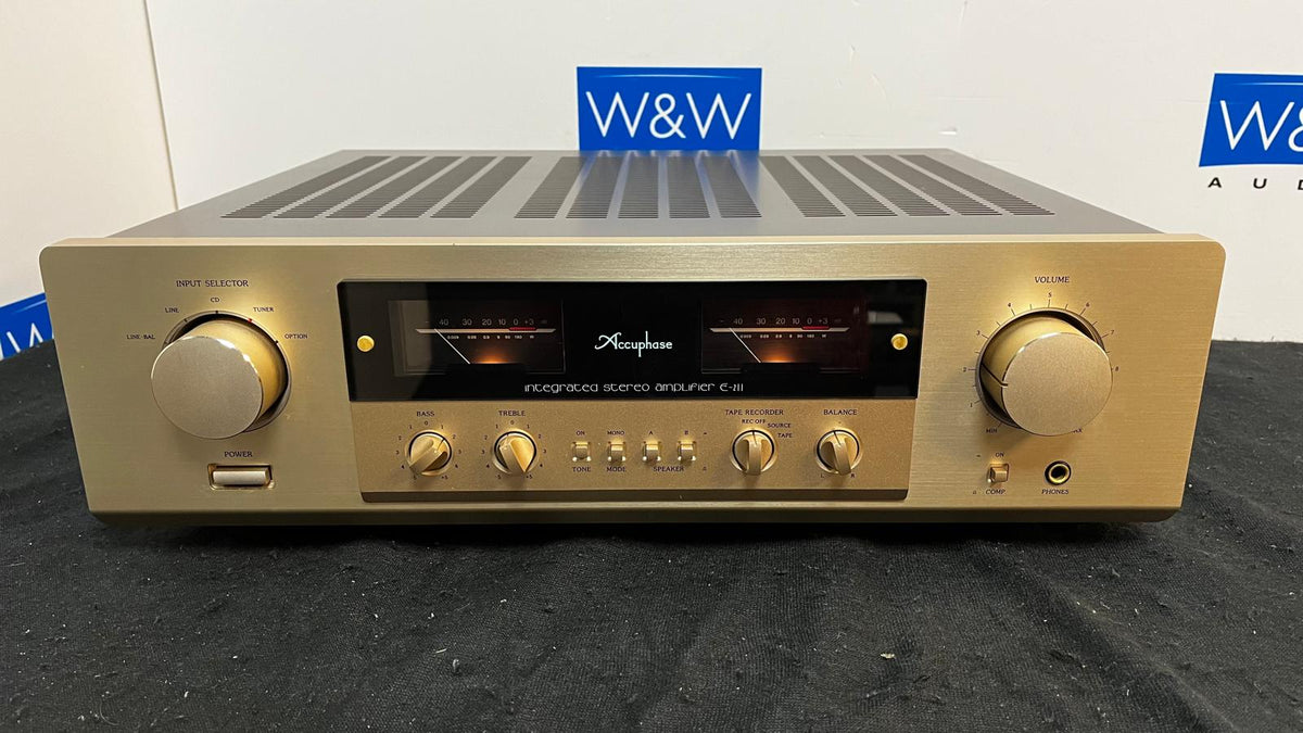 Accuphase E-211