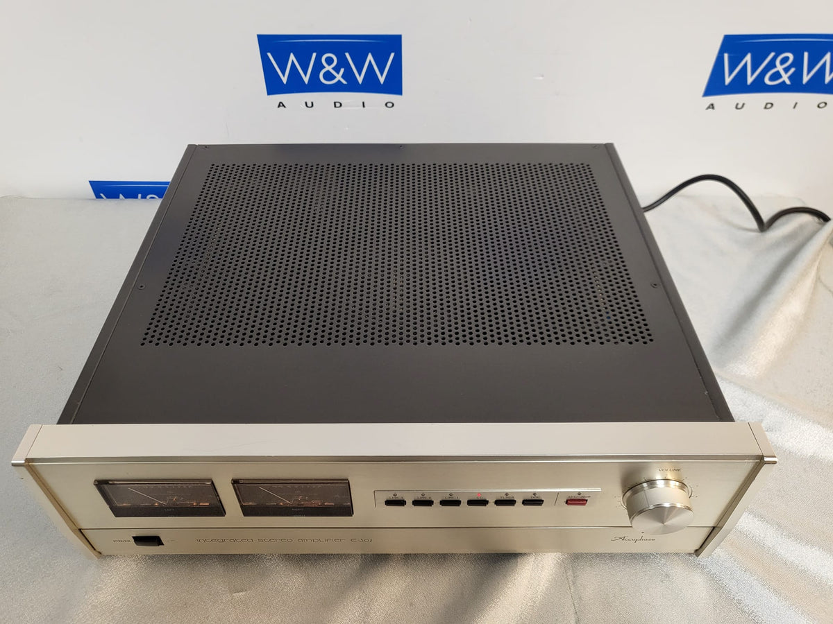 Accuphase E-302