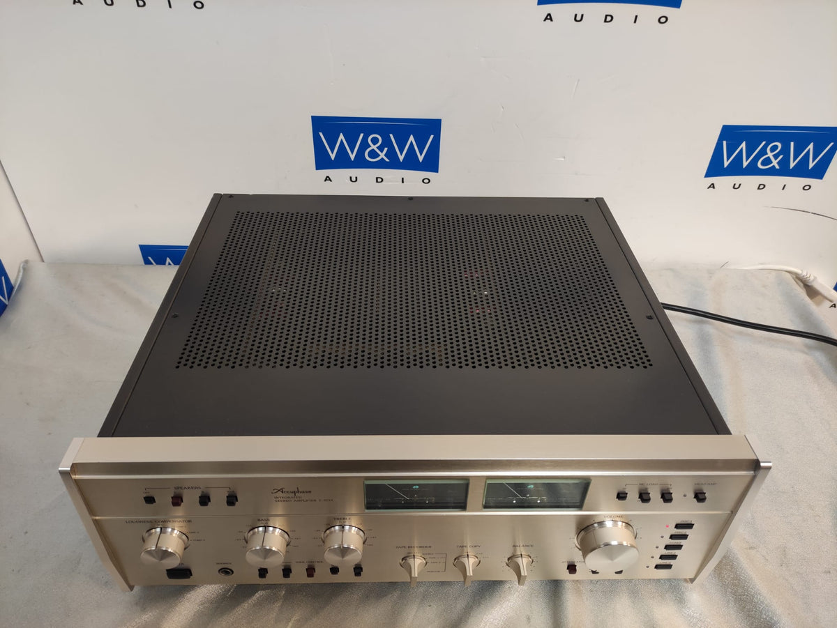 Accuphase E-303X