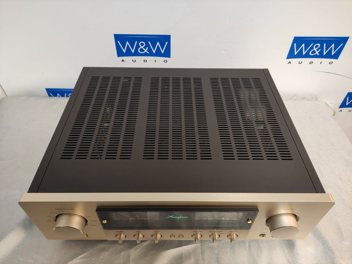 Accuphase E-307