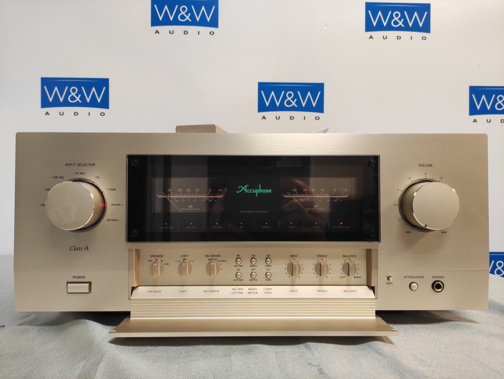 Accuphase E-550