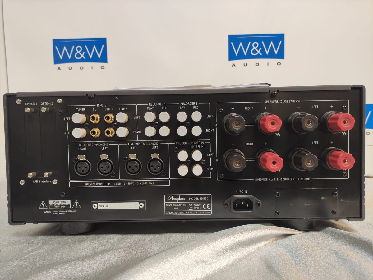 Accuphase E-550