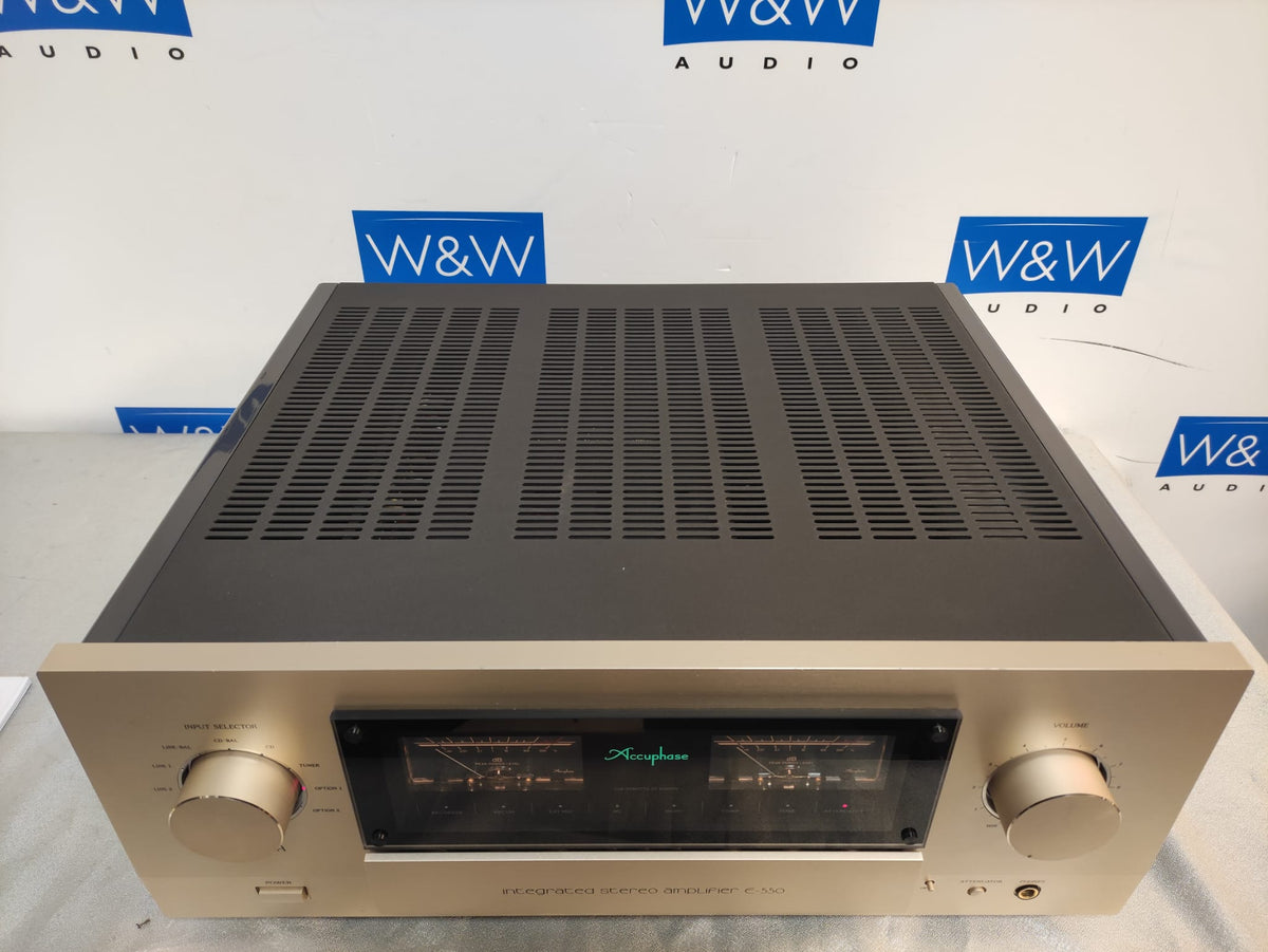 Accuphase E-550