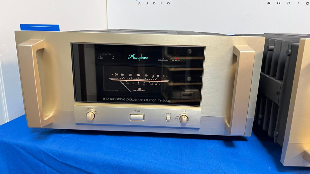 Accuphase M-6000