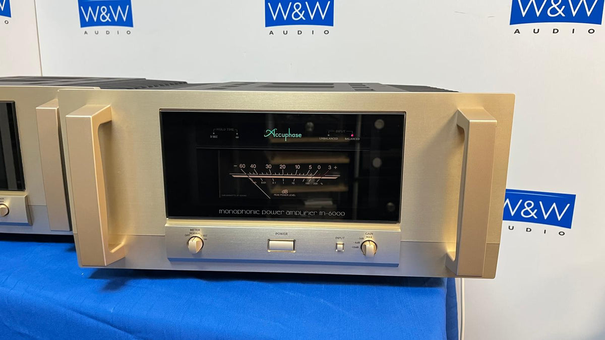 Accuphase M-6000