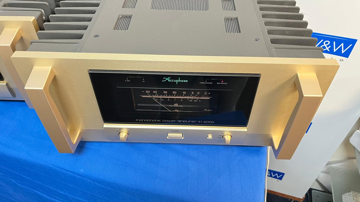 Accuphase M-6000