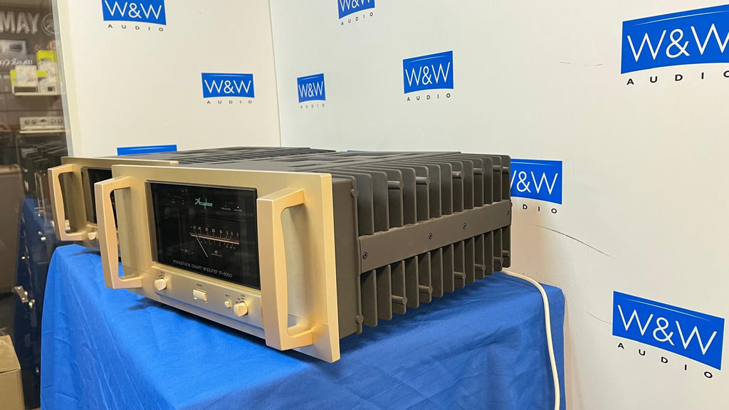 Accuphase M-6000