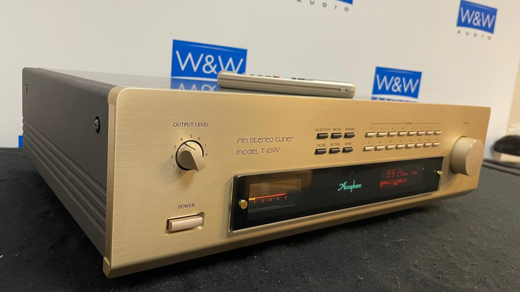 Accuphase T-109V