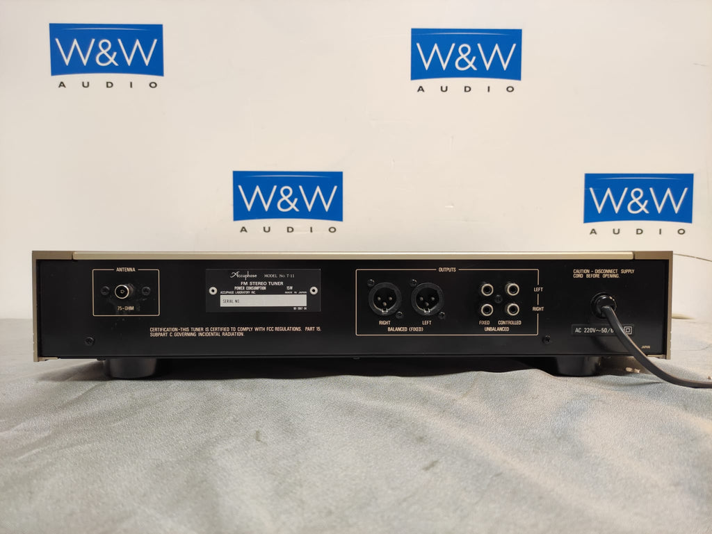 Accuphase T-11