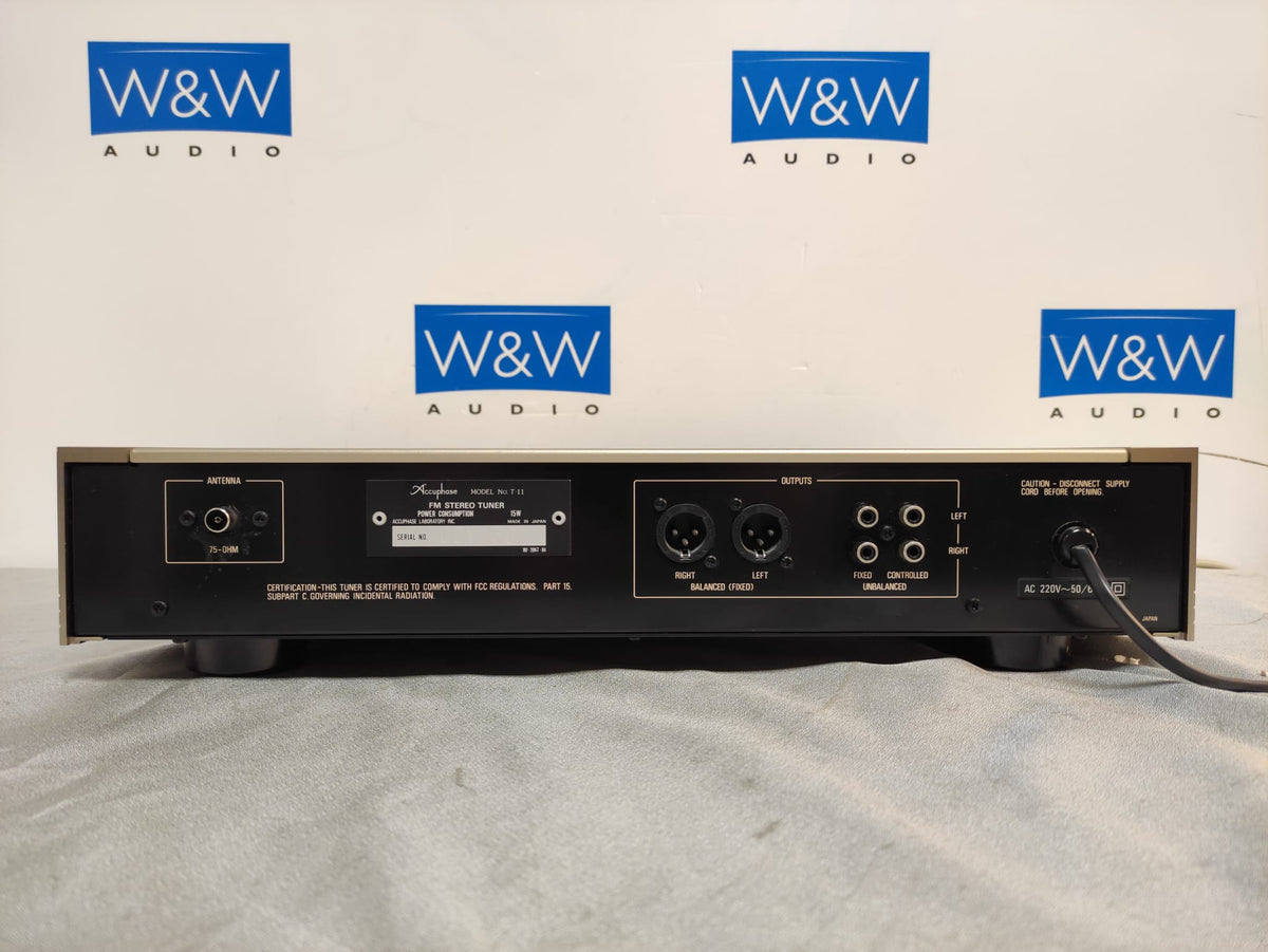 Accuphase T-11