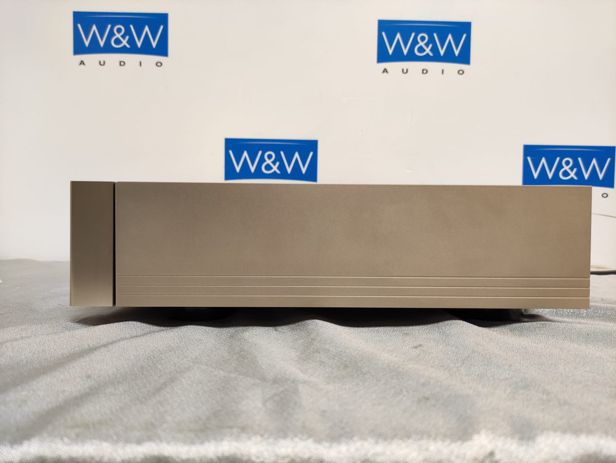 Accuphase T-11