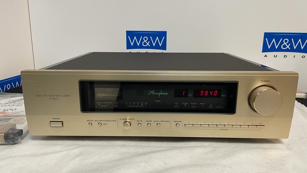 Accuphase T-1100