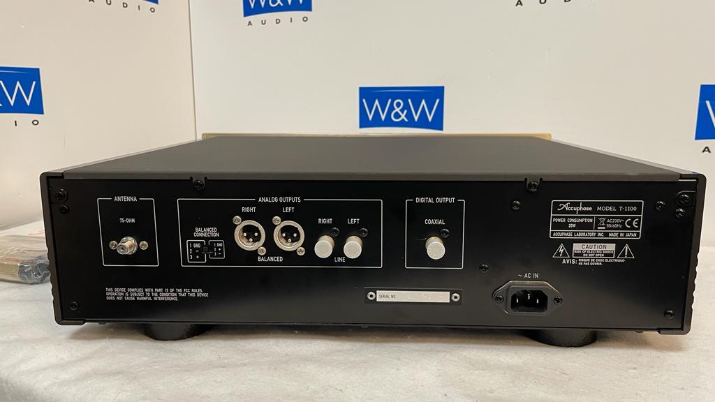Accuphase T-1100