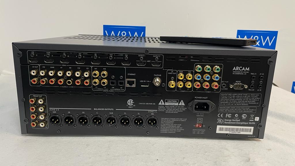 Arcam fmj AV950