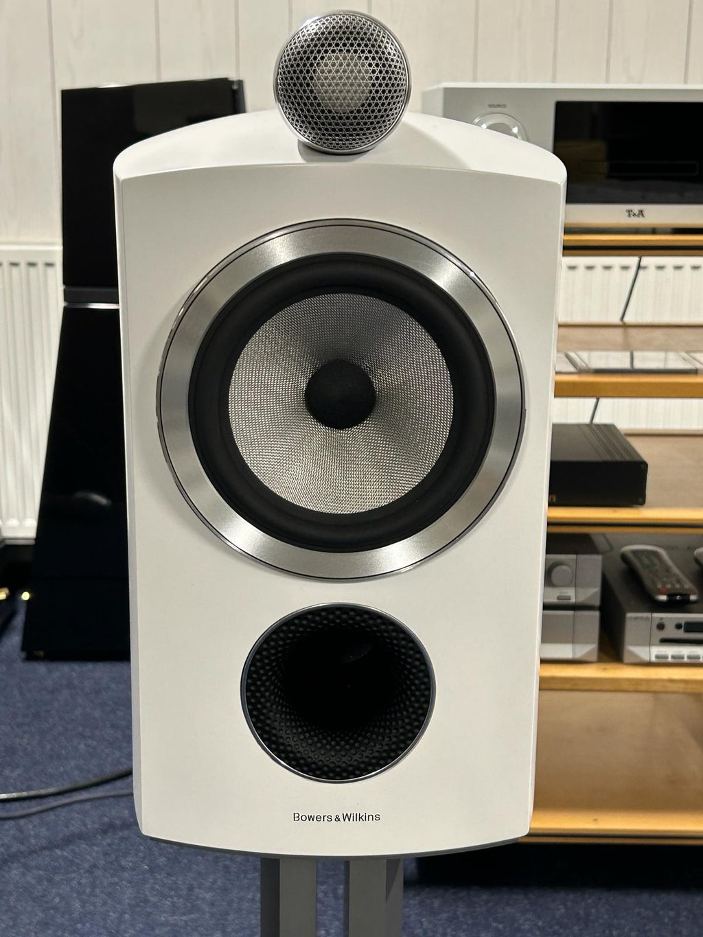Bowers And Wilkins 805 D3 and DB3D Subwoofer