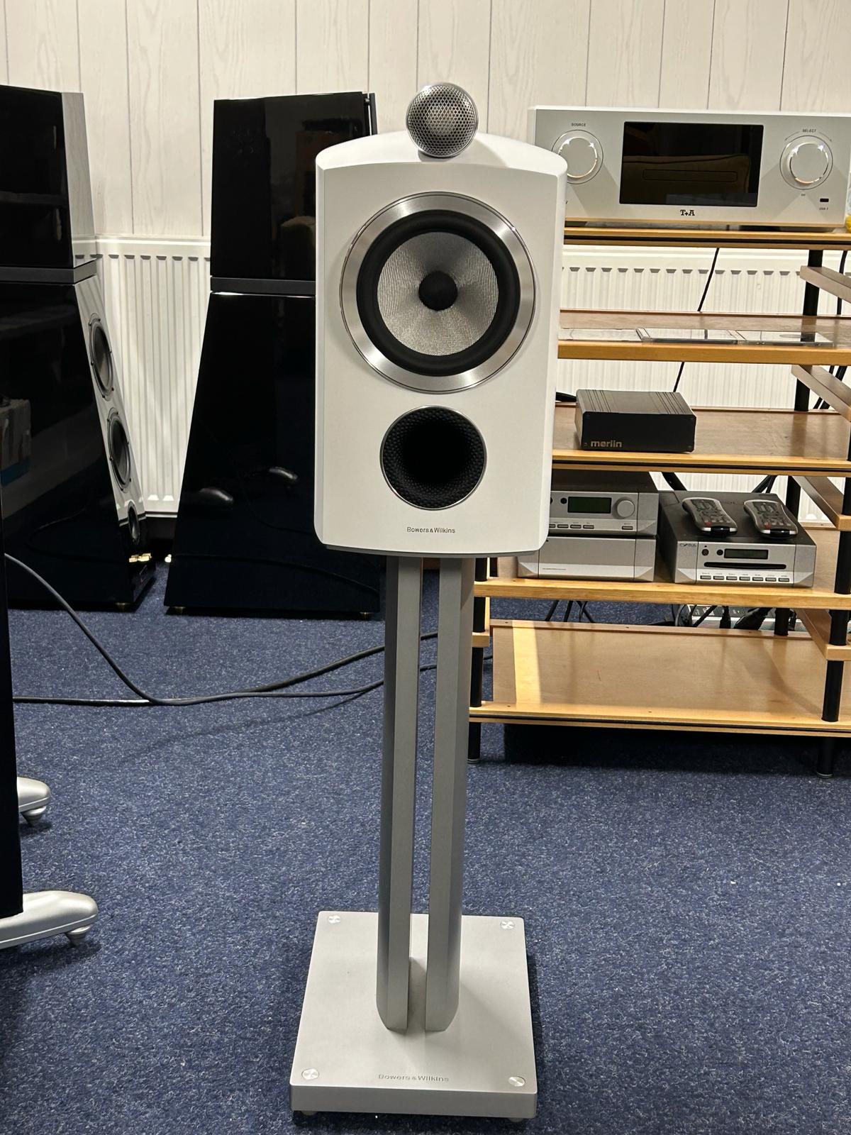 Bowers And Wilkins 805 D3 and DB3D Subwoofer