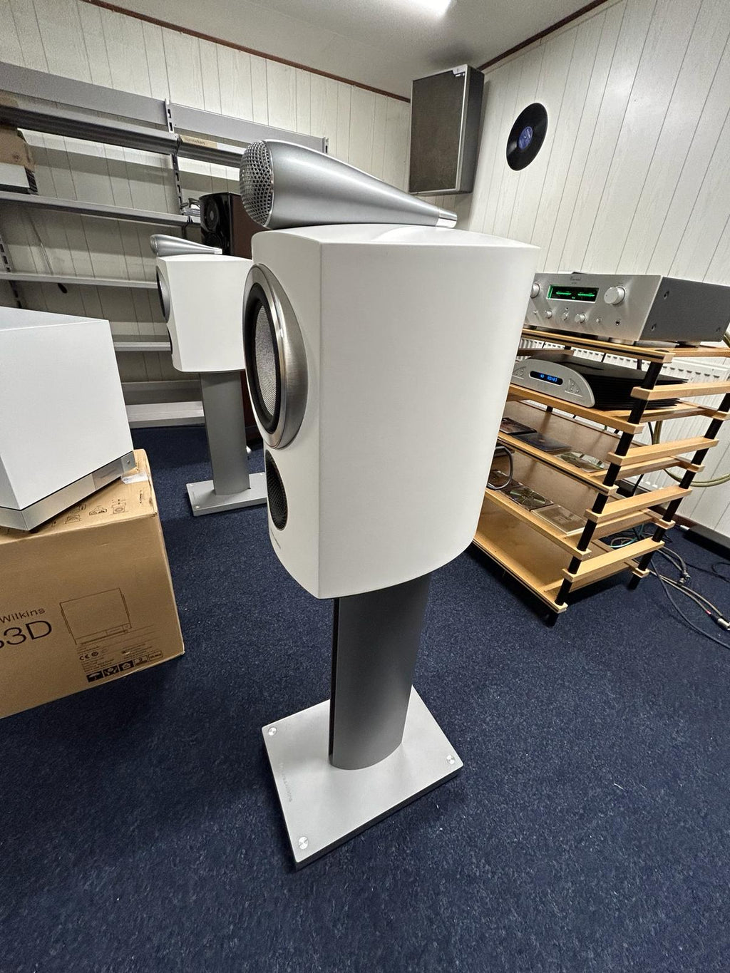 Bowers And Wilkins 805 D3 and DB3D Subwoofer
