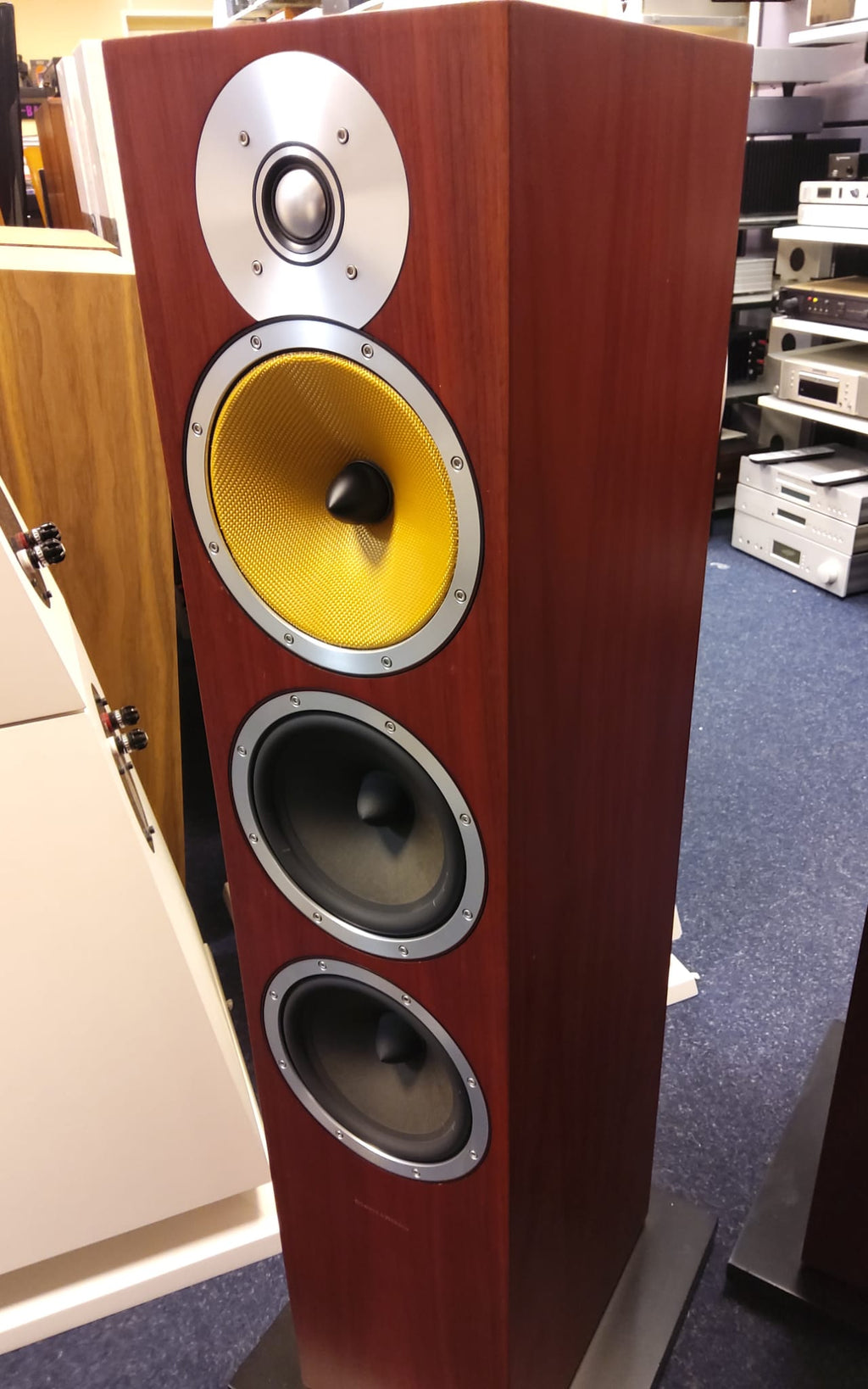 Bowers And Wilkins CM9