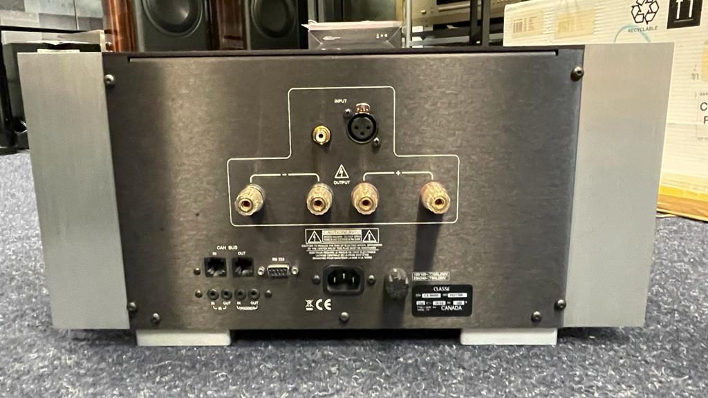 Classe Audio CA-M400