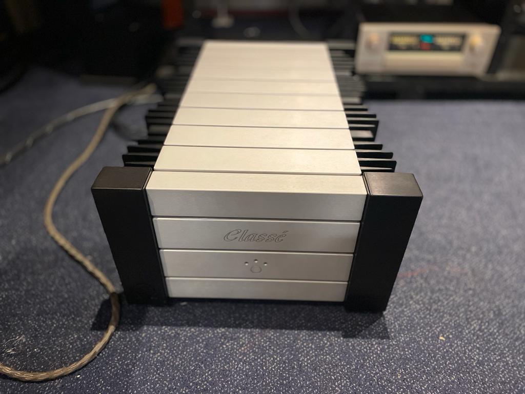 Classe Omega Power Amplifier