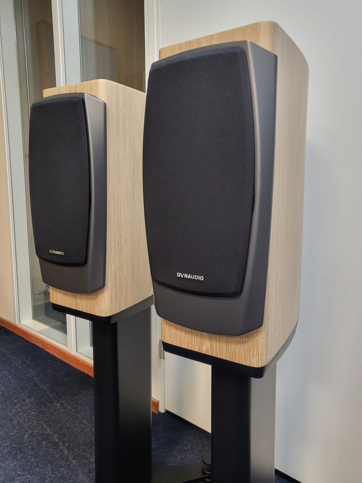 Dynaudio Confidence 20
