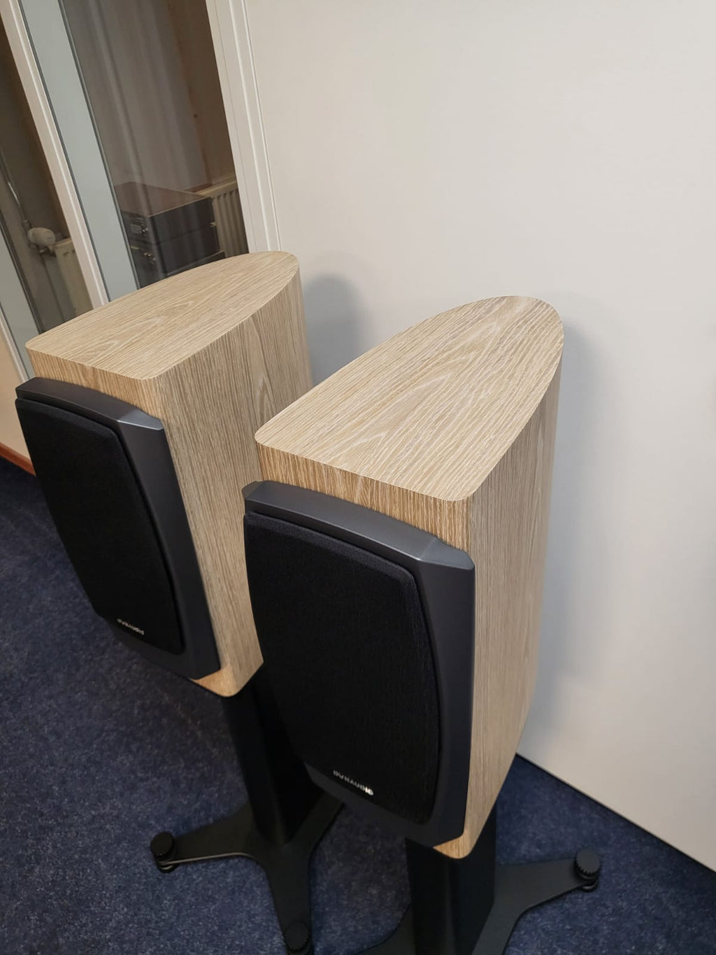Dynaudio Confidence 20