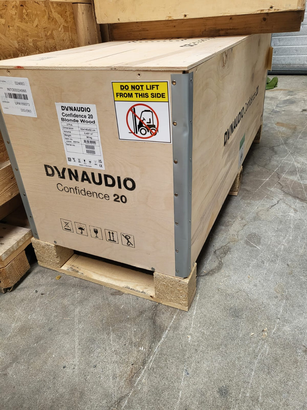 Dynaudio Confidence 20