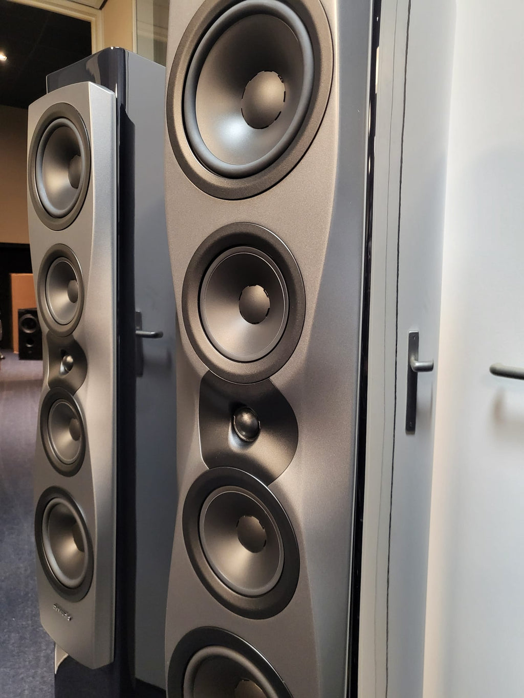 Dynaudio Confidence 50