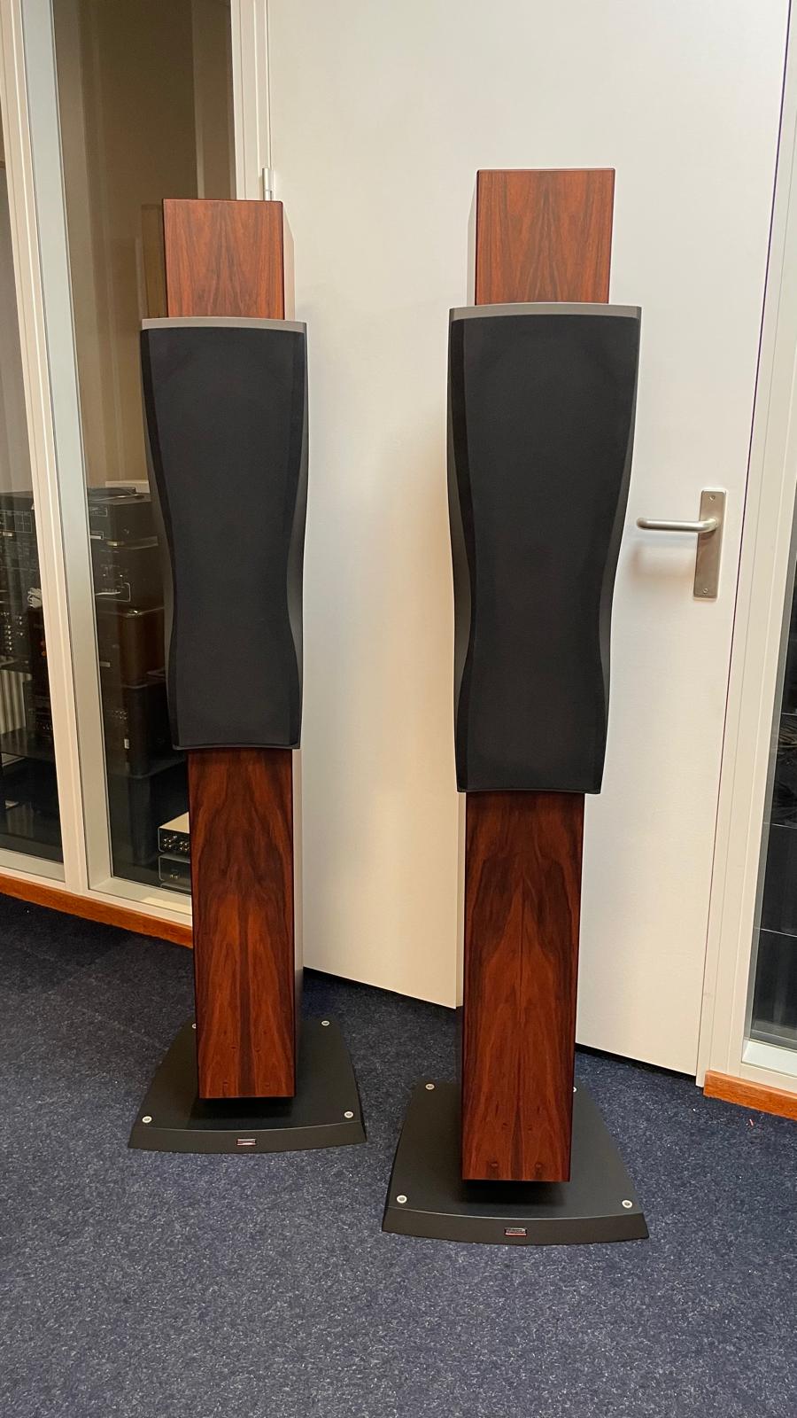 Dynaudio Confidence C2