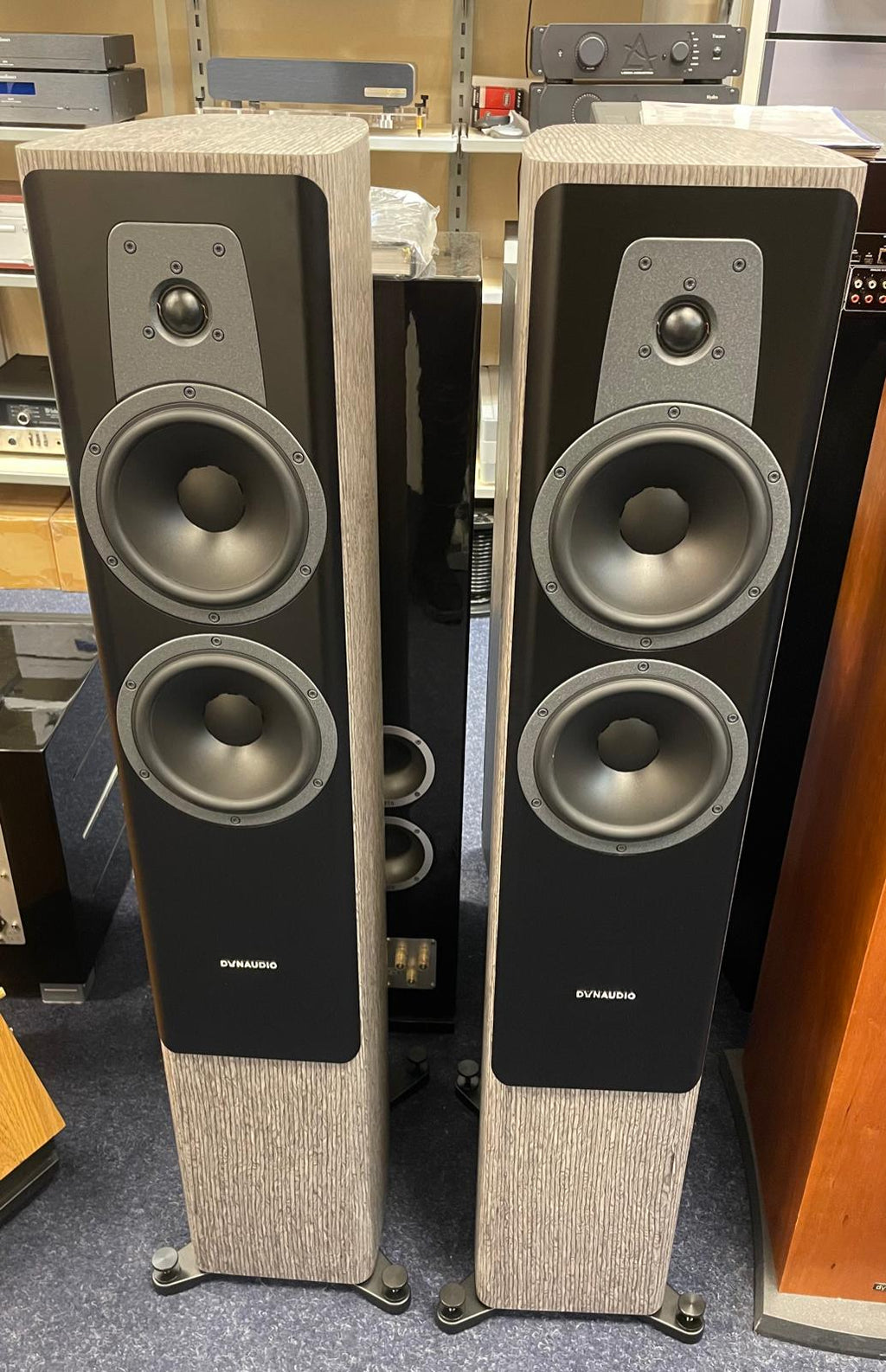 Dynaudio Contour 30i