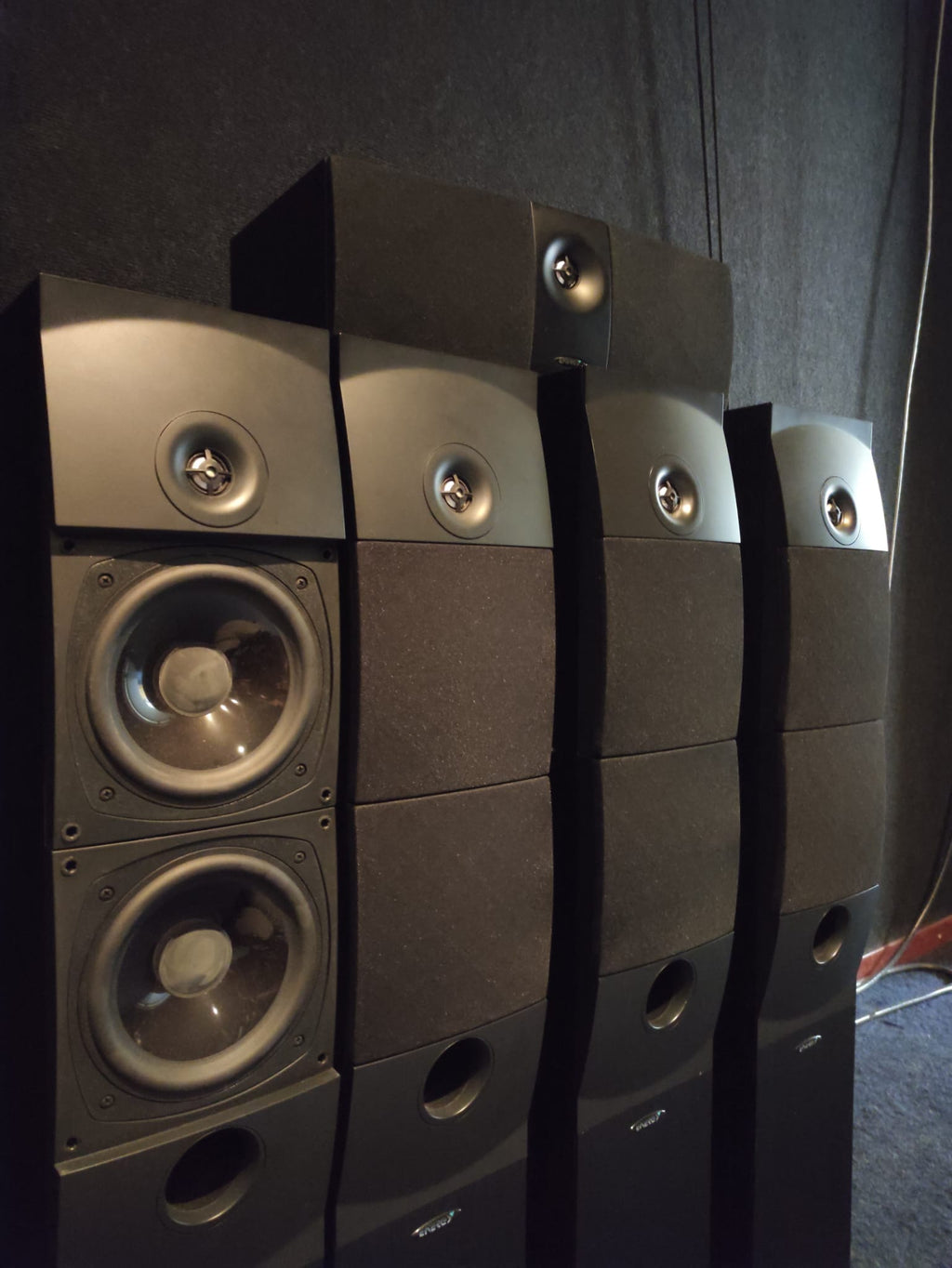 Energy surround set