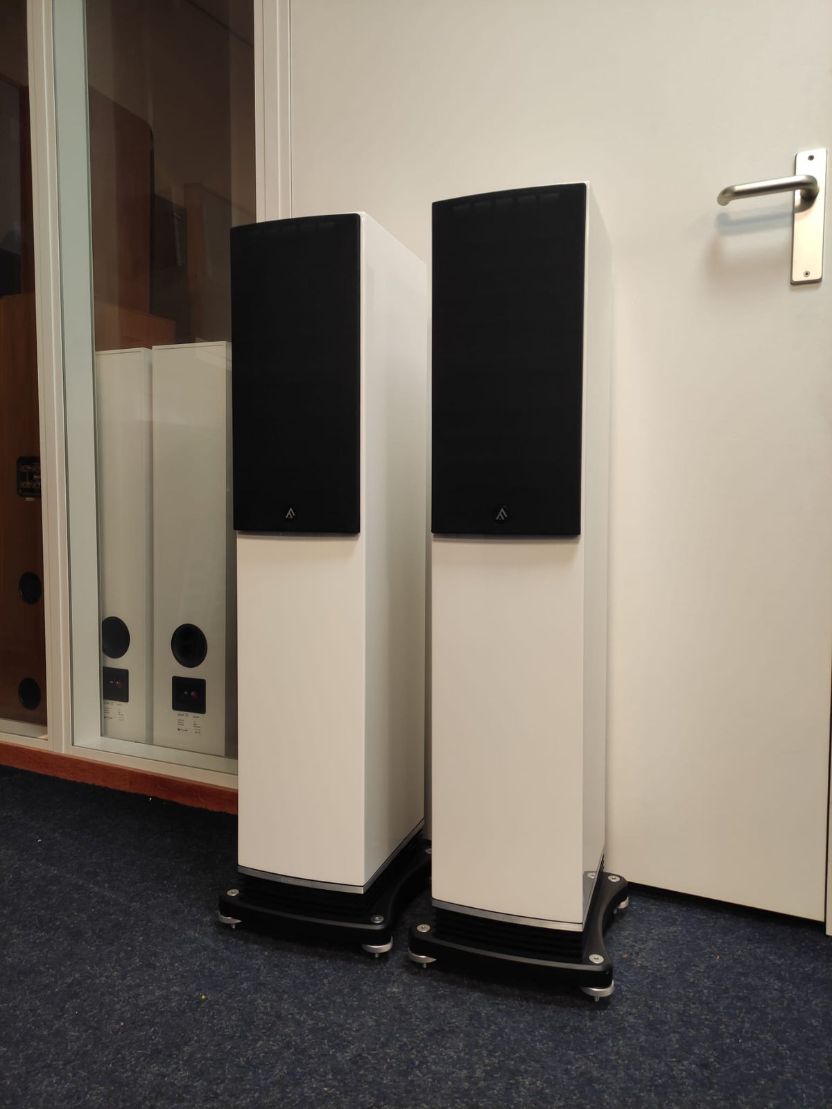 Fyne Audio F501