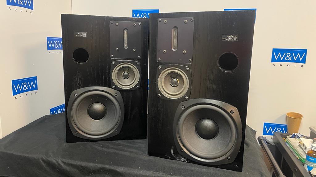 Genelec S-30