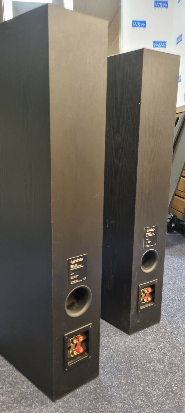 Infinity Delta 40