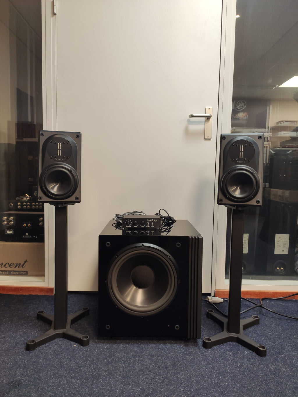 Infinity Modulus Loudspeaker and Subwoofer Systeem