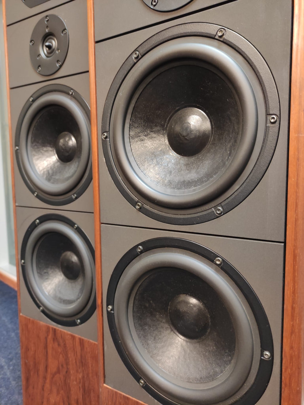 IQ Audio System 300T