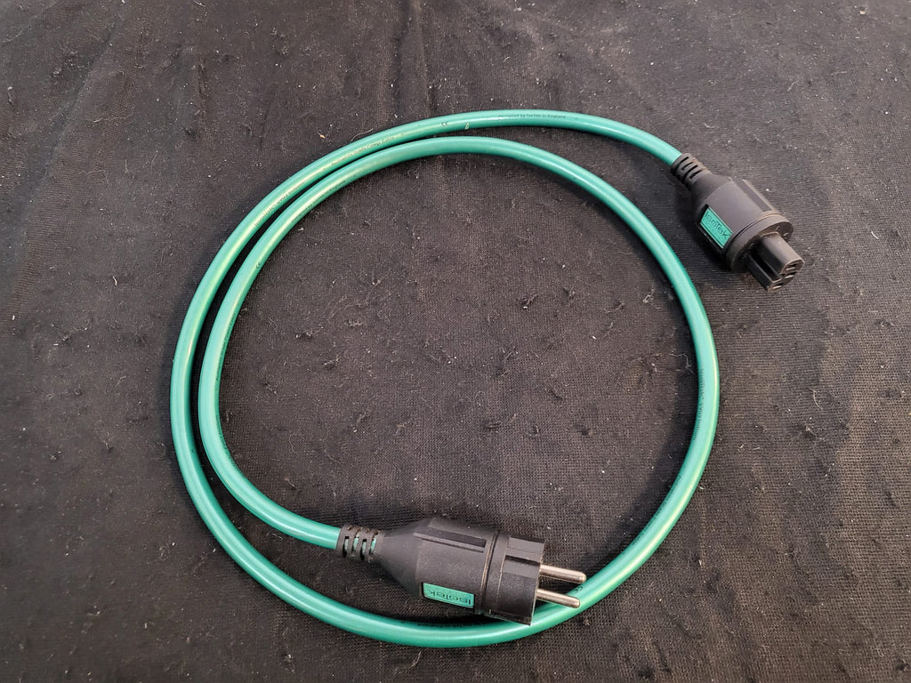 Isotek EVO3 Initium