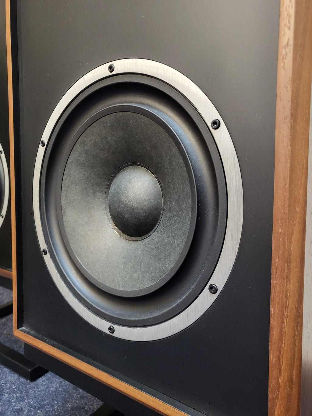 KLH Model Five