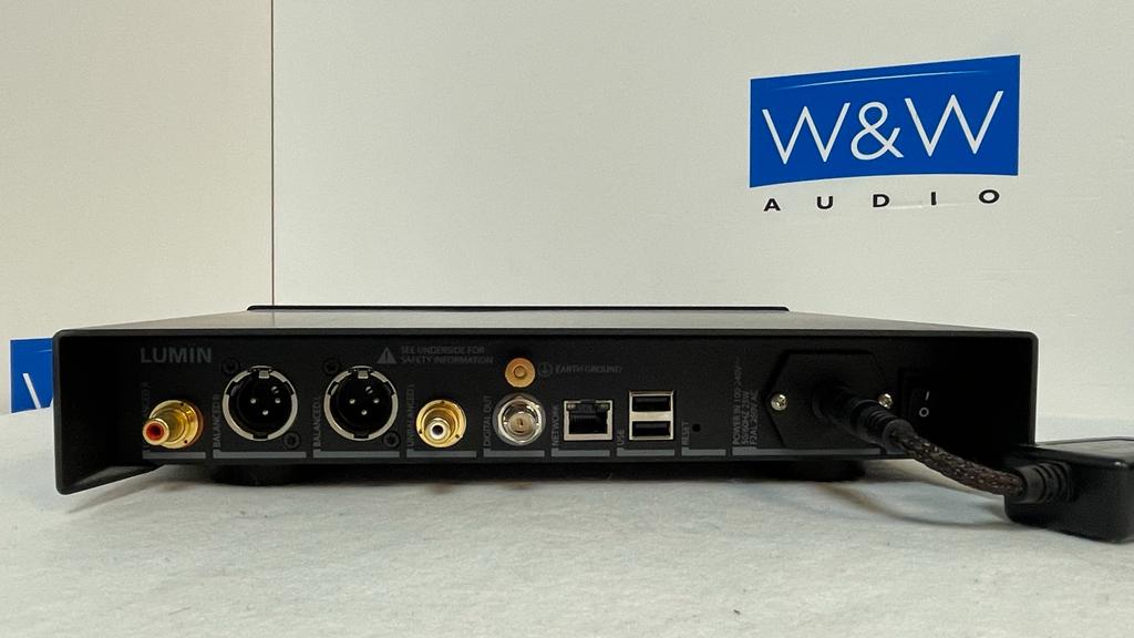 Lumin D2 with SBooster power supply