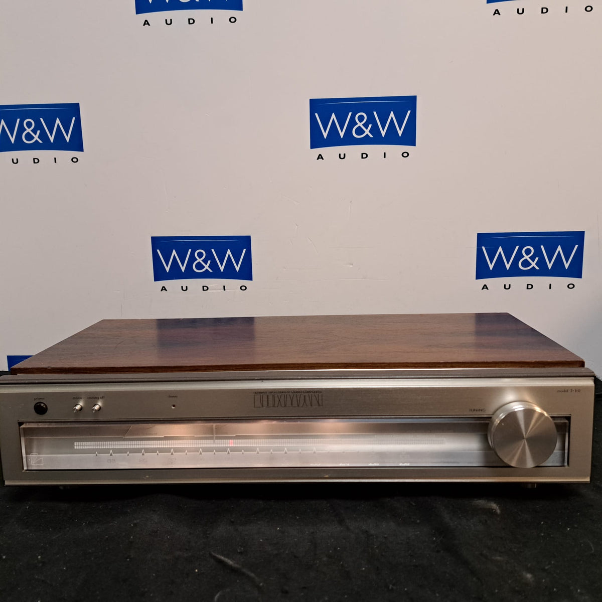 Luxman T-110