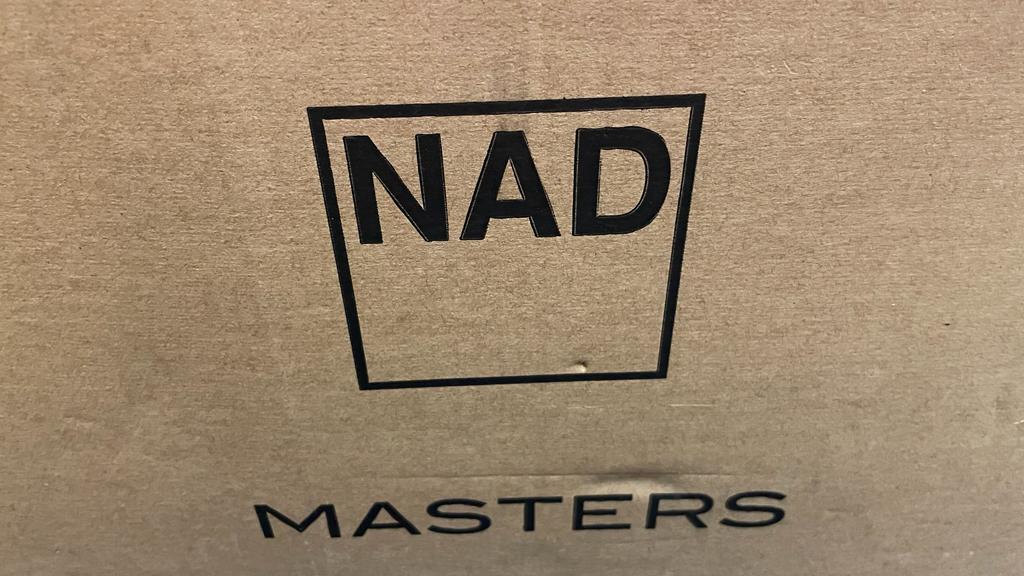 NAD M-12