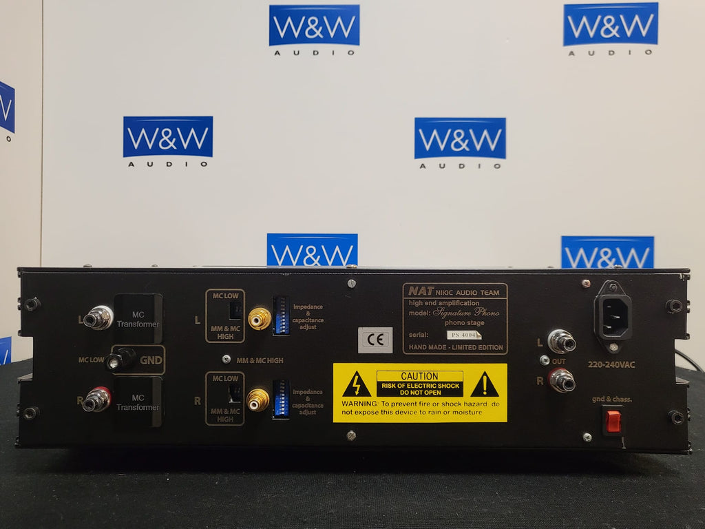 NAT Signature Phono