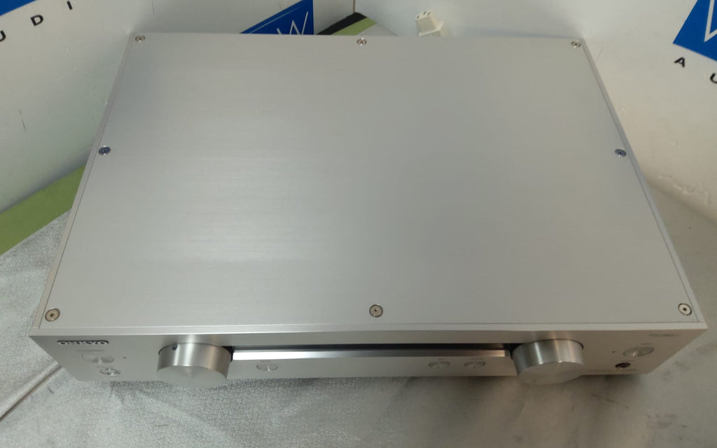 Onkyo P3000R
