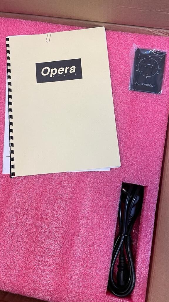 Opera Consonance Cyber 880i