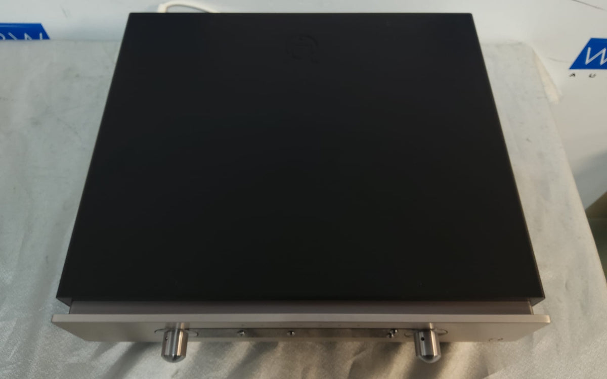 Primare i32